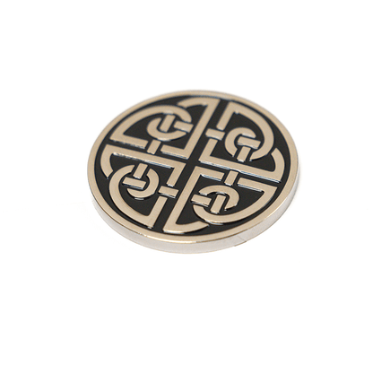 Golf ball marker with a celtic shield knot design, but low chaser golf.